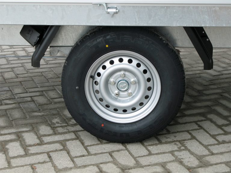 HAPERT Azure H-1 | 1350 | 2600 x 1500 | Bereifung 185 R14 C